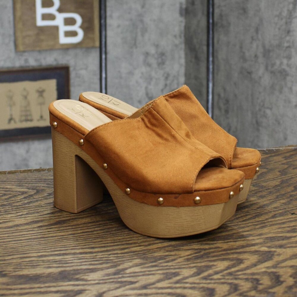 Yoki Tan Platform Heels
